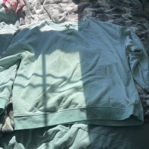 American eagle sweater